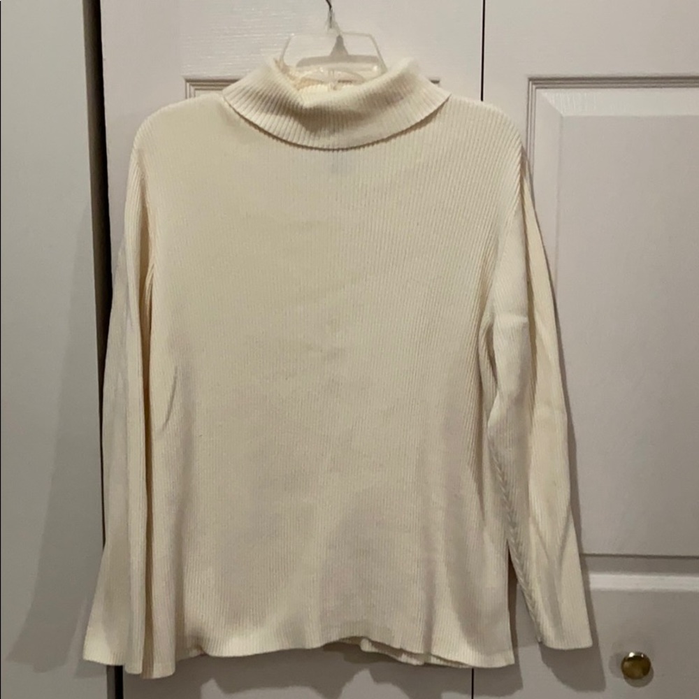 Ivory Ribbed knit turtleneck sweater 18/20